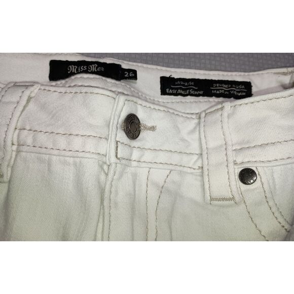 MISS ME: White Jeans with Zipped Back Pockets/Easy Ankle Skinny, Woman Size 26 - Picture 4 of 8